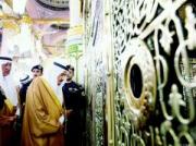 المدينة المنورة: خادم الحرمين وسمو ولي العهد يزوران المسجد النبوي