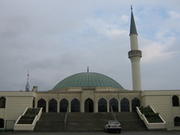 islamic_center_in_vienna.jpg
